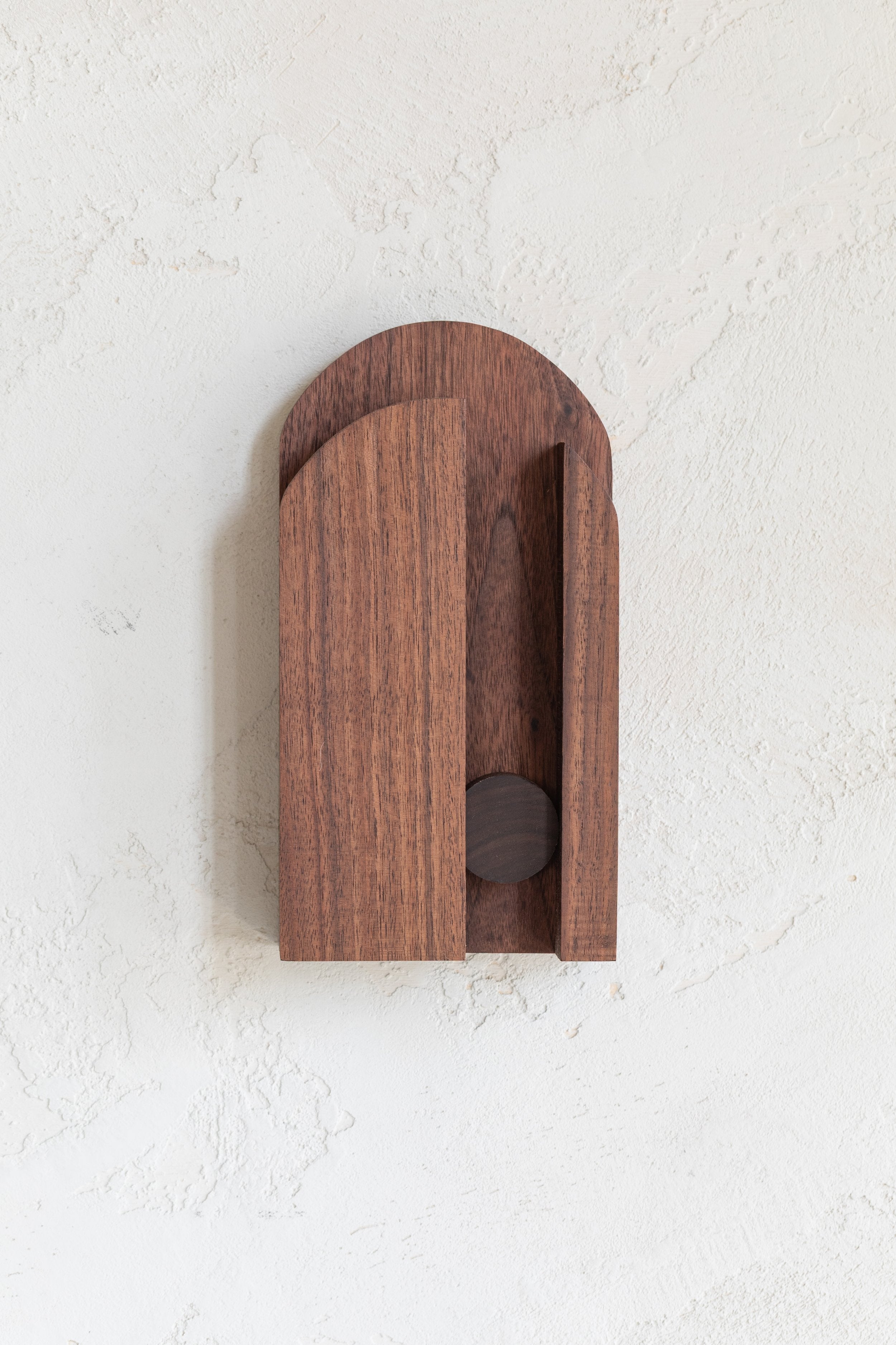 Dutch Broom Hanger